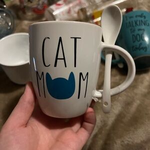 Cat mom cup with spoon